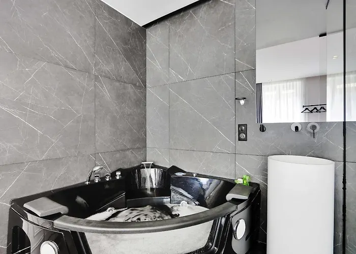 Charming Private - 2p - Les Halles Parigi